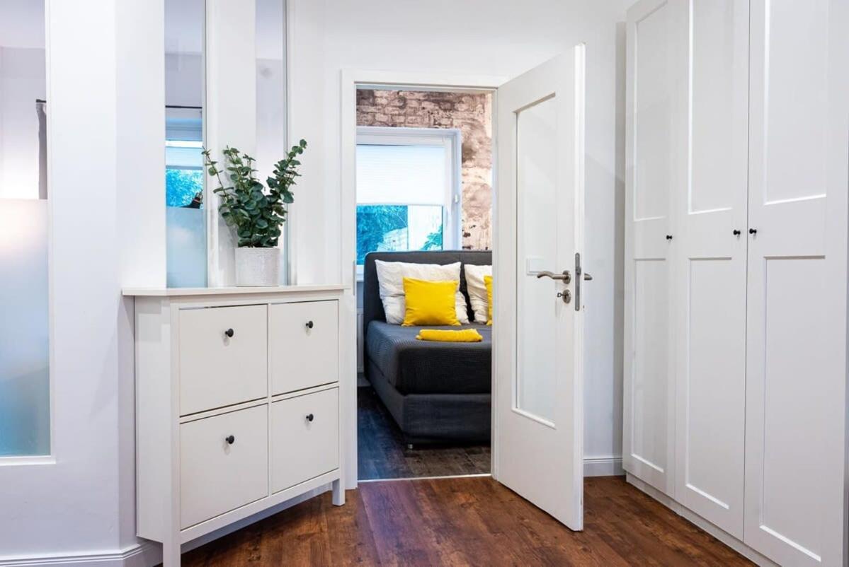Shabby Chic Apartment In Ideal Location Hamburg Exterior photo