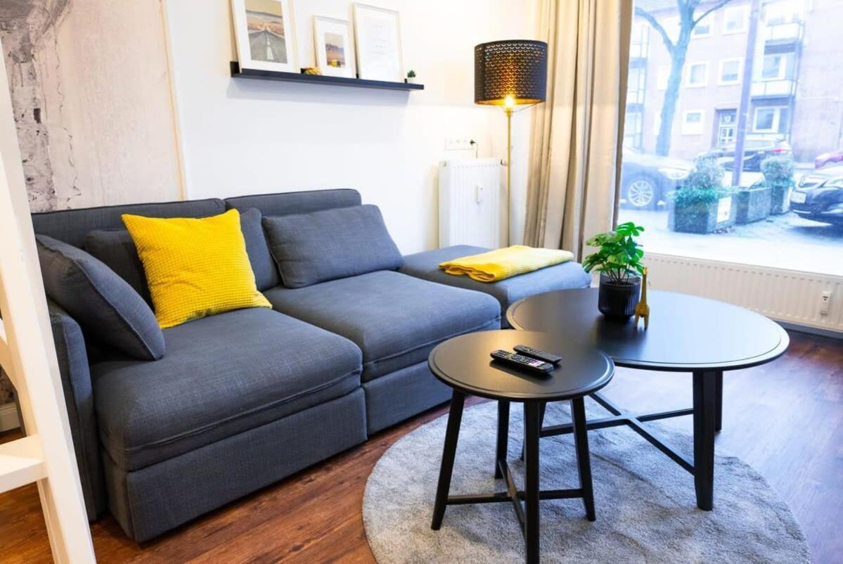 Shabby Chic Apartment In Ideal Location Hamburg Exterior photo